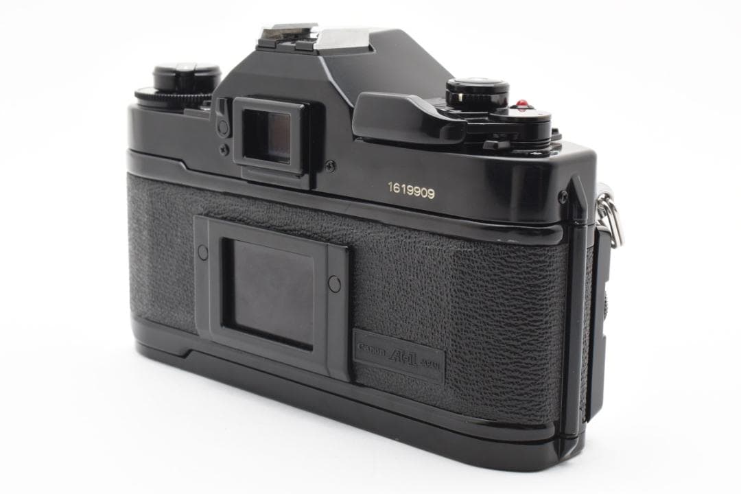 ストラップ付き美品 Canon A-1 + New FD 50mm F/1.8