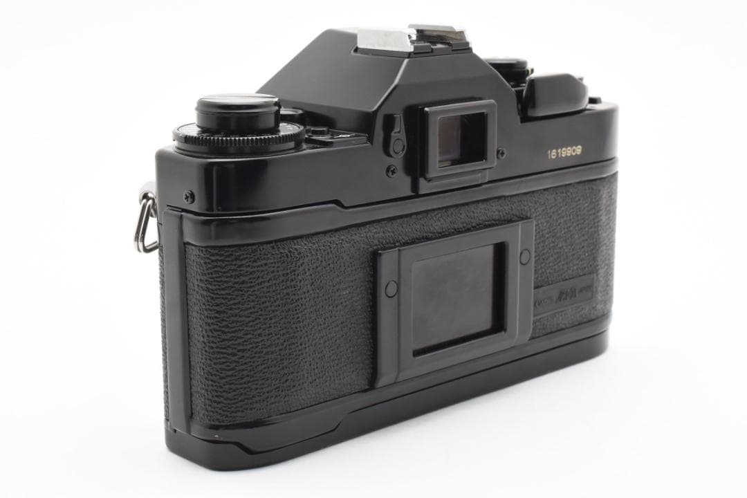 ストラップ付き美品 Canon A-1 + New FD 50mm F/1.8