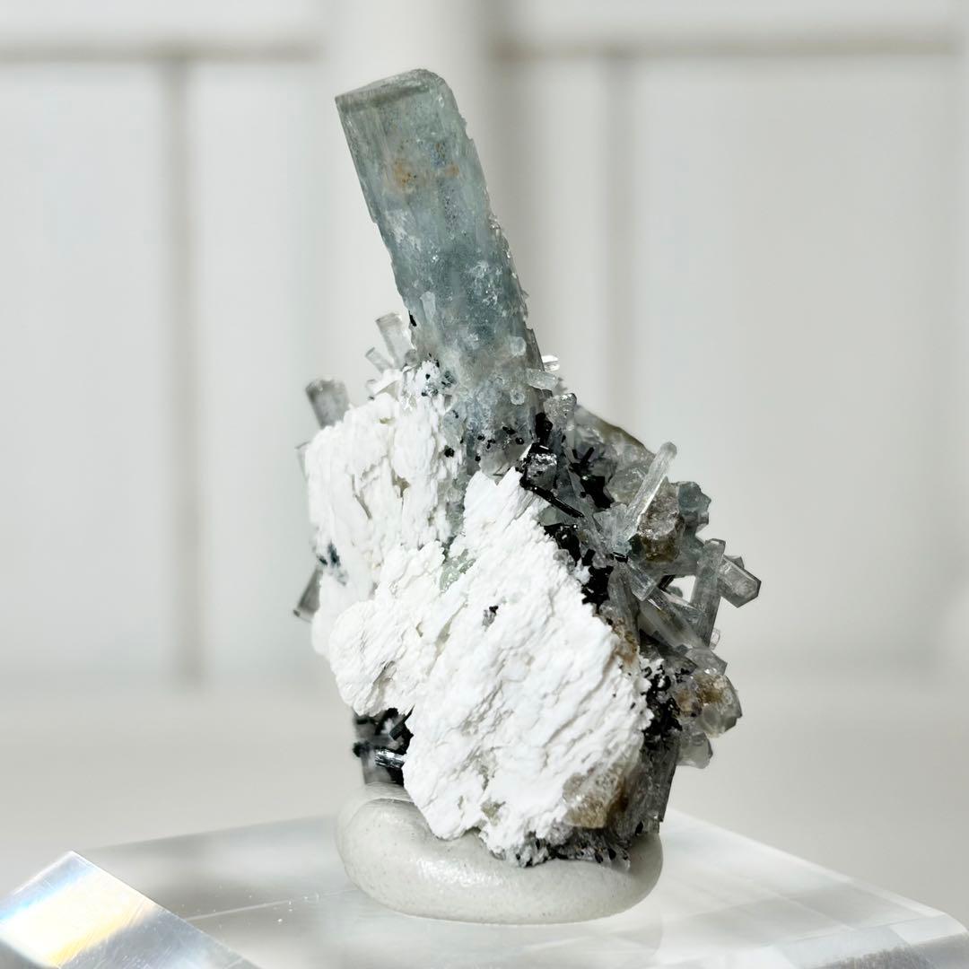 ベリル　アクアマリン　クラスター　鉱物標本　原石　天然石　ストーン　3種共生