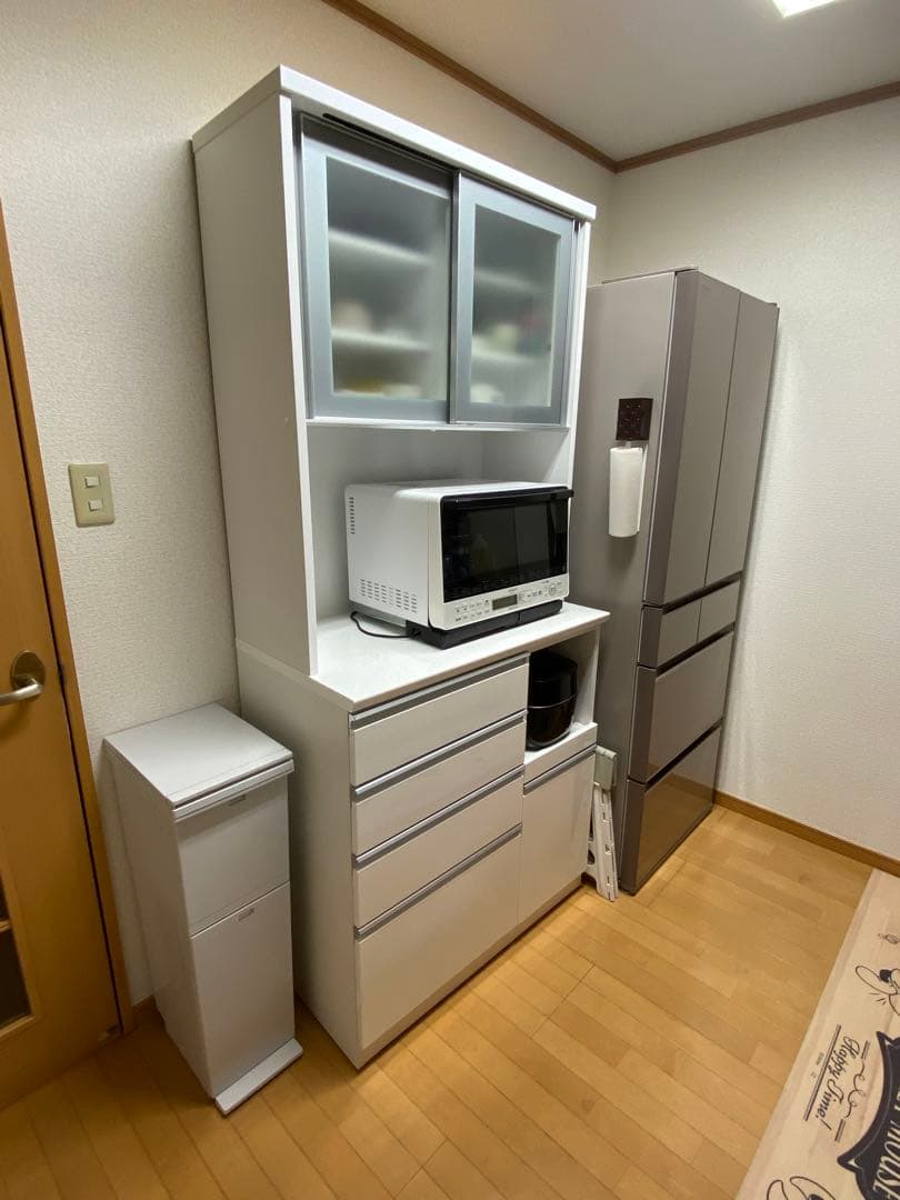 ニトリ キッチンボード 食器棚 ホワイト