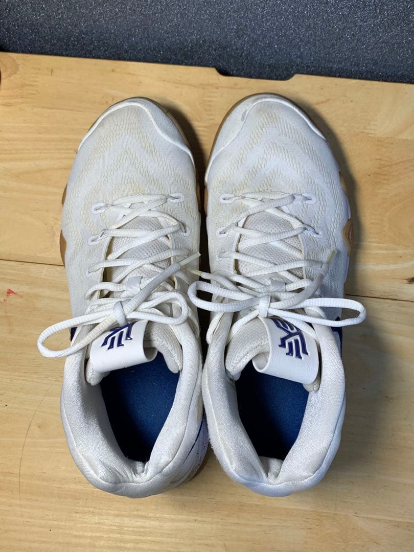 Kyrie 4 Uncle Drew カイリー4 アンクルドリュー EP