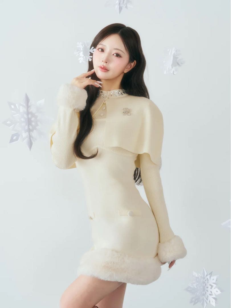 新品タグ付き ダーリッチ ビジューケープニットミニワンピース アイボリー