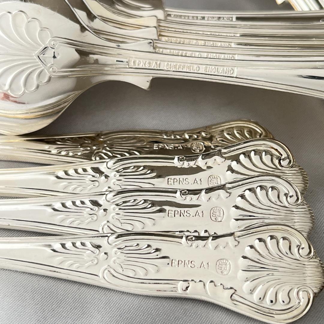 【SPEAR & JACKSON】キングスパターンのディナーフルセット 68本