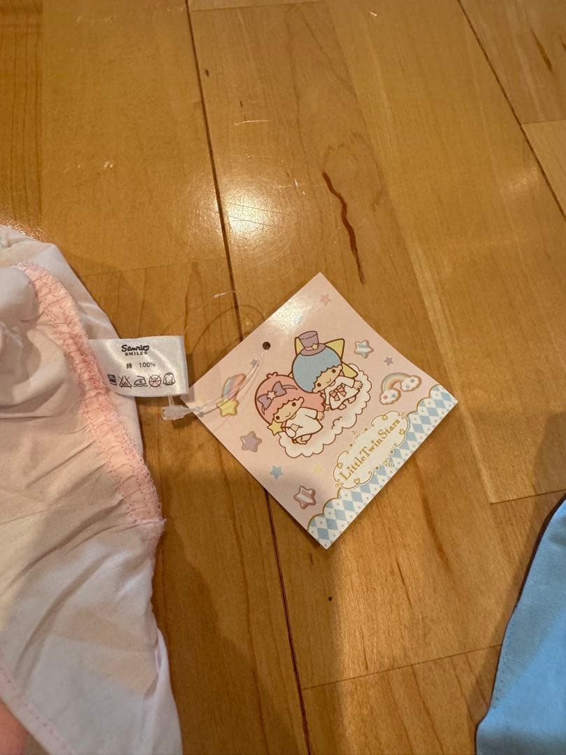 キキララ　　エプロン　　レア