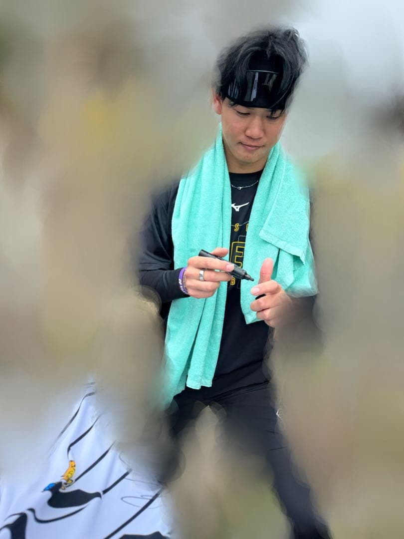 阪神タイガース 及川雅貴 直筆サイン ユニフォーム 沖縄キャンプ限定！佐藤輝明