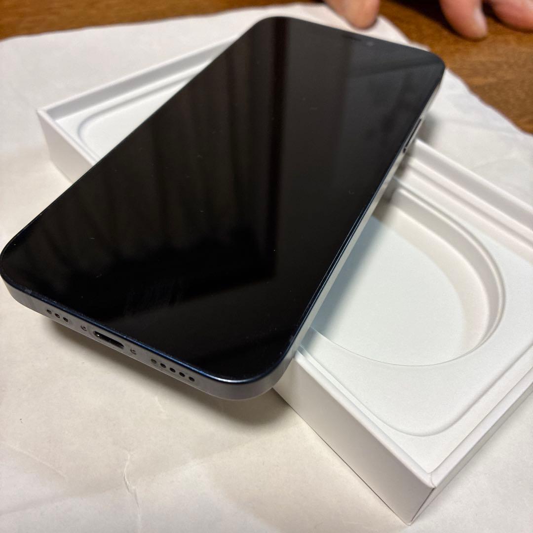 iPhone 12 64 GB黒色￼