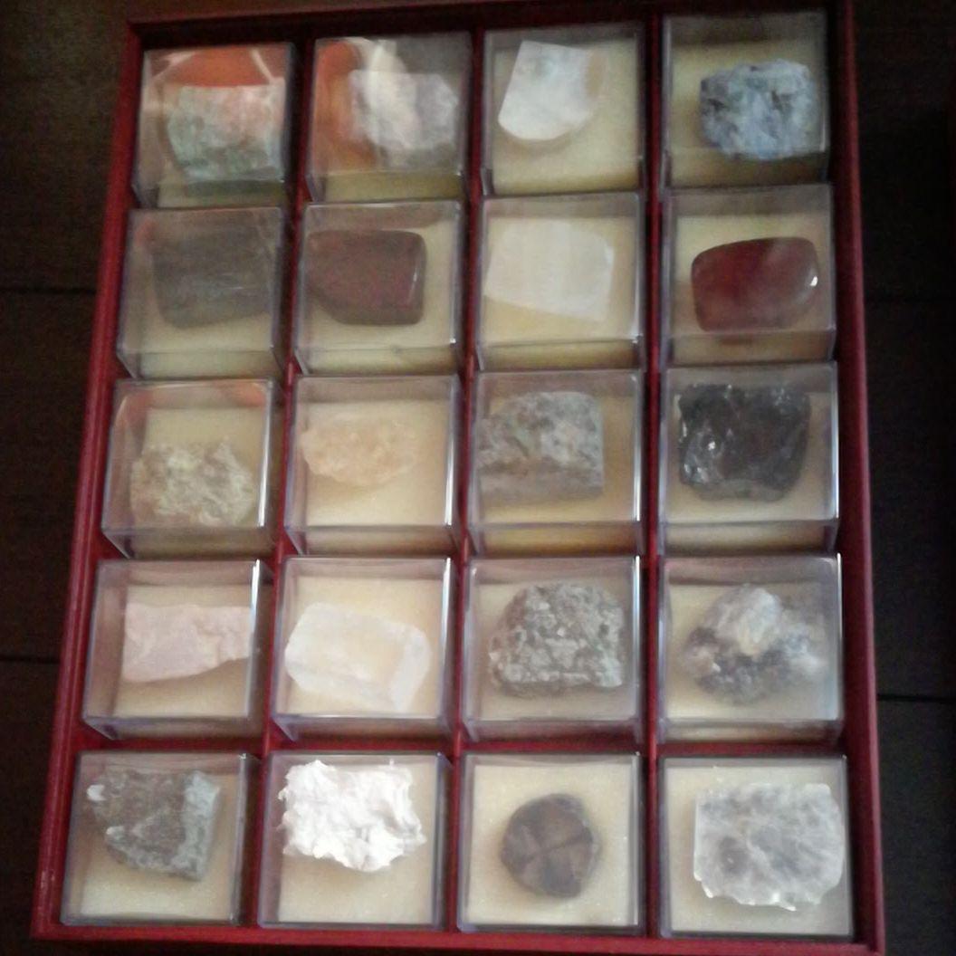 鉱物標本　ディアゴスティーニ　鉱物コレクション120個