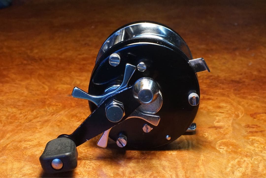 ABU アンバサダー 5001 C メンテ済 フレーム修正済