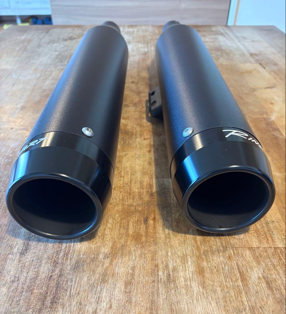 ラインハート 3.5インチ　スリップオンマフラー ブラック　M8 ソフテイル