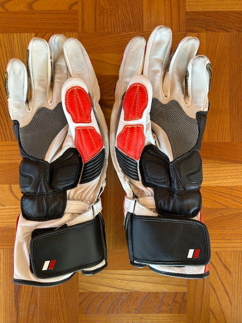 しころ　クシタニ　GPVレーシンググローブ2