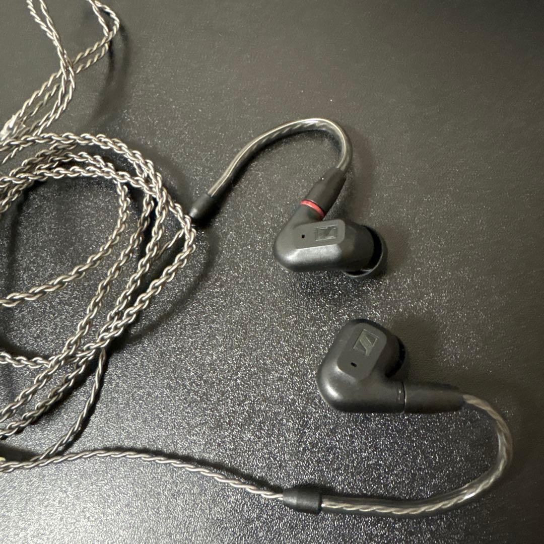 有線イヤホン　ゼンハイザー　IE200