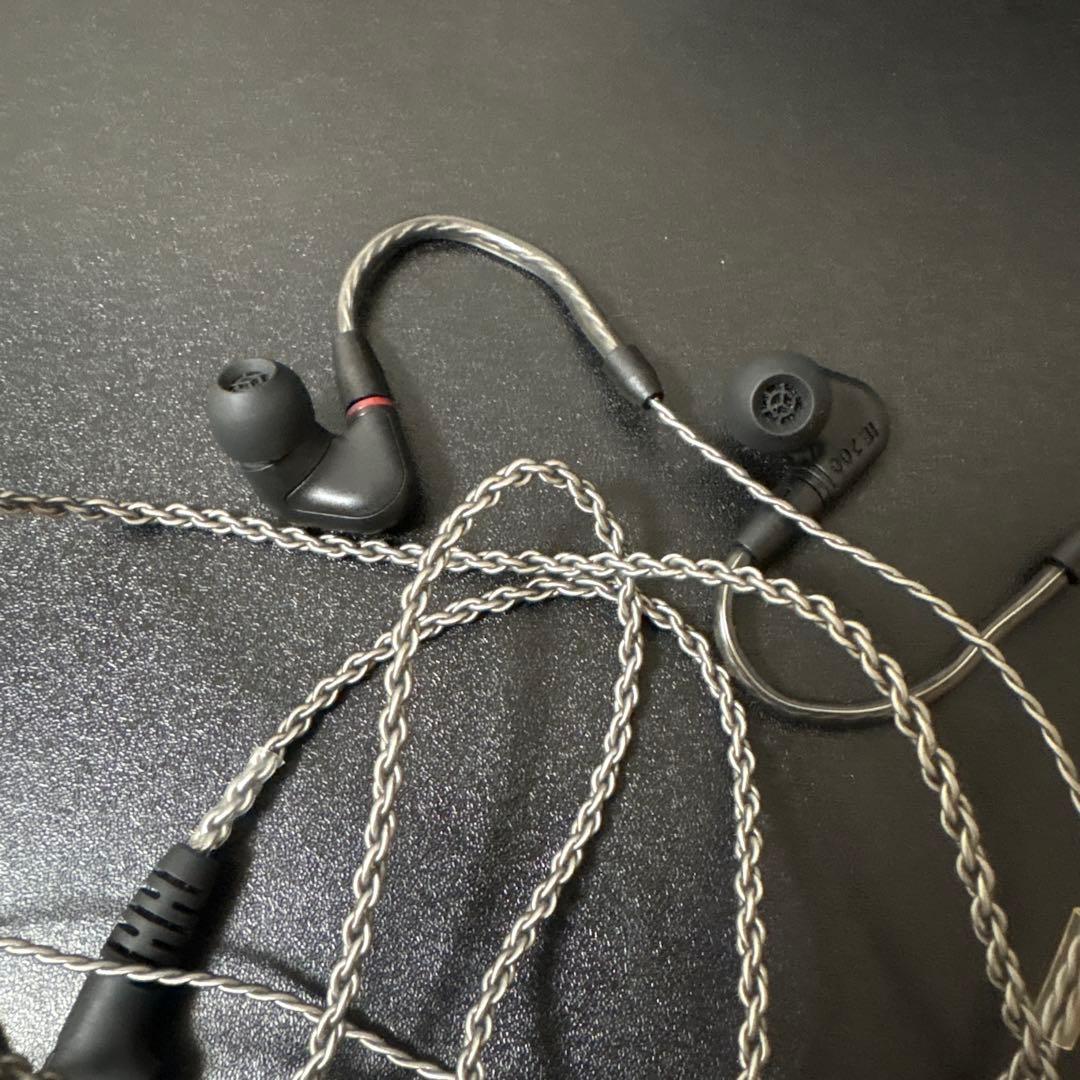 有線イヤホン　ゼンハイザー　IE200