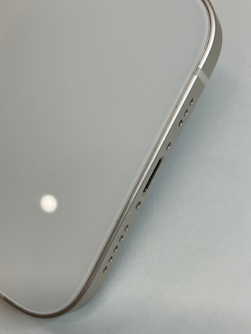 iPhone14 SIMロック無し 256GB ホワイト 【4331】