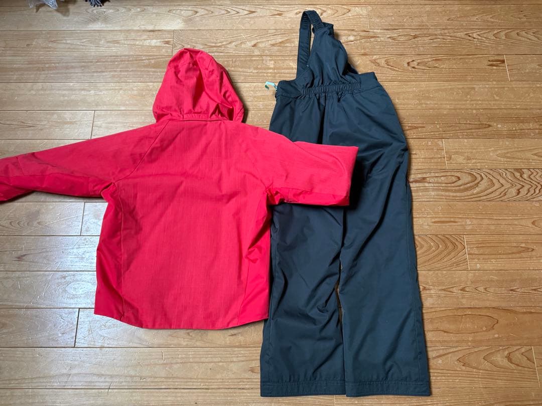 デサント ジュニアスキーウェア135cm〜150cm対応