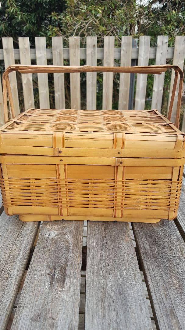 アンティークカゴ