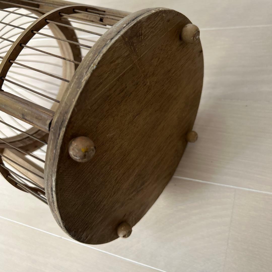 アンティークゴールドの鳥かご