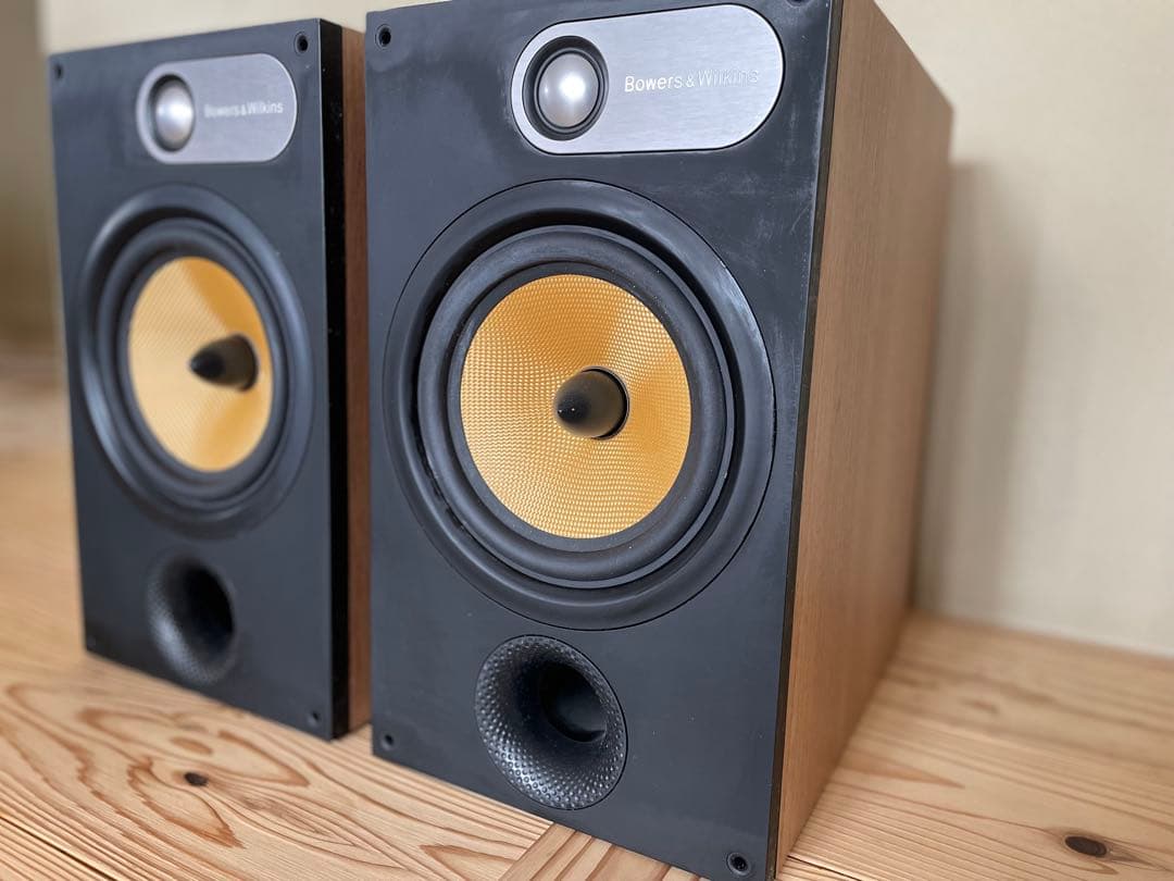 Bowers & Wilkins ブックシェルフスピーカー　685