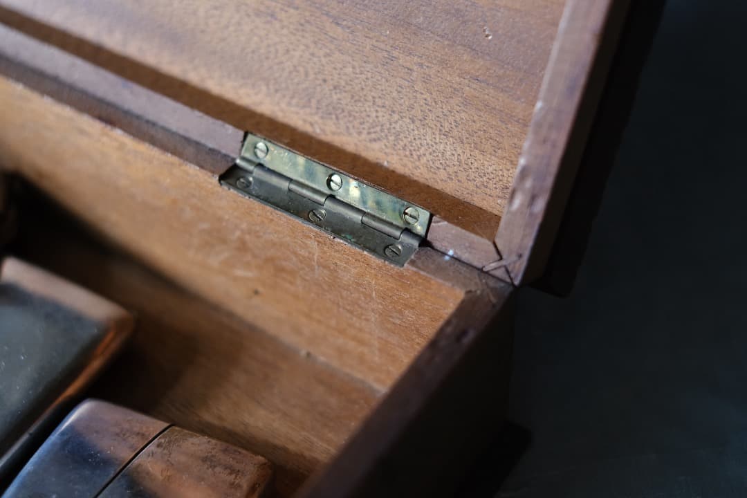 フランスアンティーク｜ネオ・ルネサンス様式の木箱