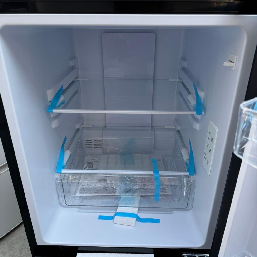 223⭐️2025年製★新品、未使用品★アイリス　冷蔵庫　ブラック　黒　一人暮らし