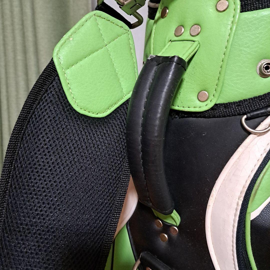 Titleist キャディバッグ グリーン/ブラック。フード付き。9.5インチ