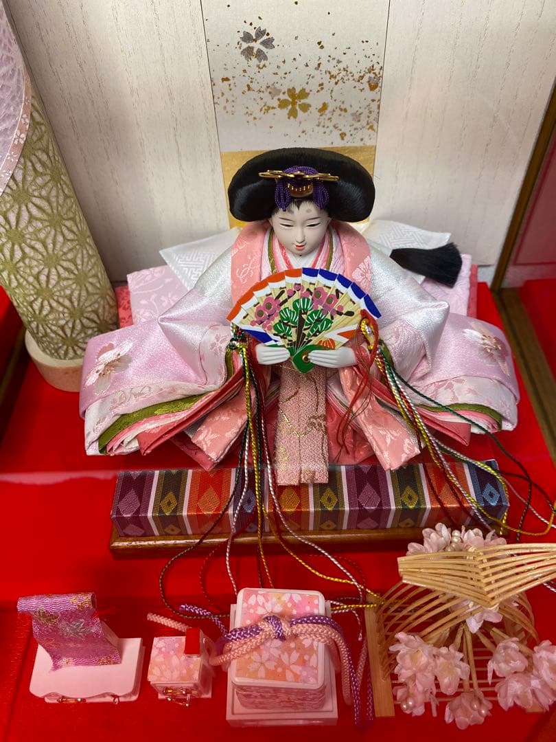 平安豊久　雛人形アクリルケース入り親王飾り・間口約５８×奥行約３２×高さ約３８㎝