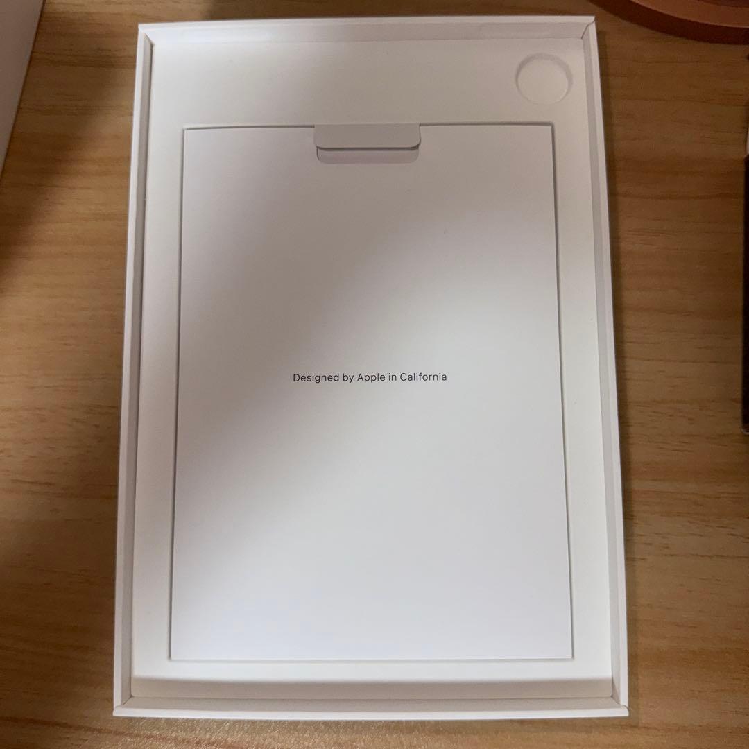 iPadmini7 A17Pro WiFiモデル 128GB ブルー カバー付き