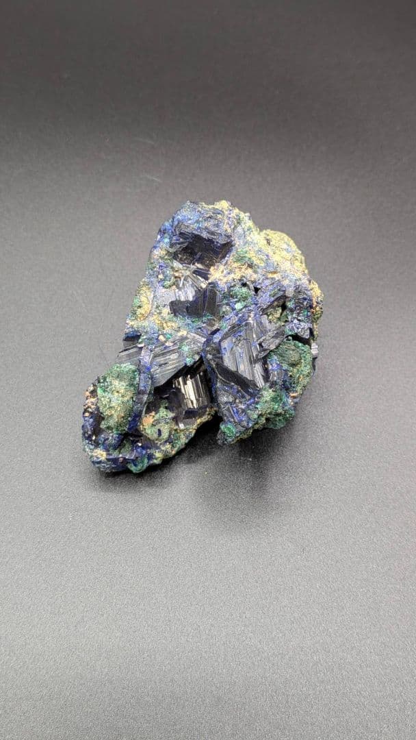 ナミビア ツメブ鉱山産 アズライト 結晶原石 鉱物標本 約60mm