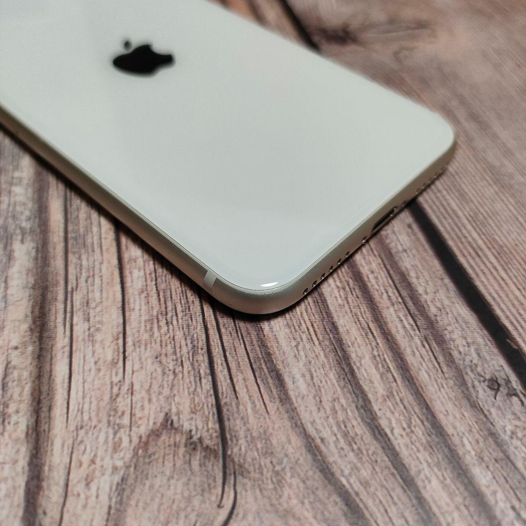 iPhone SE 第3世代 SIMフリー 64GB 美品 バッテリー97%