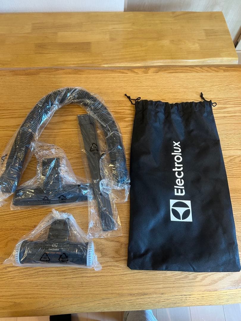 Electroluxエルゴラピードパワープロコードレス掃除機ZB3414AK