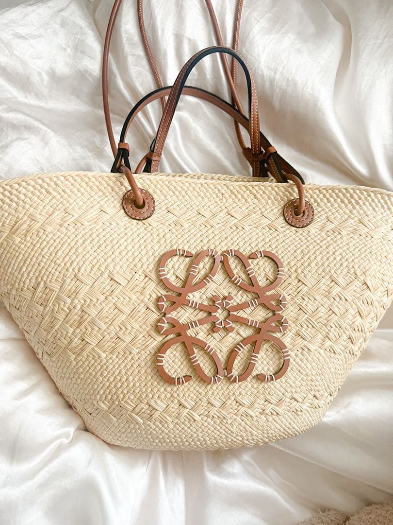 LOEWE / ロエベ アナグラムバスケットバッグ　ミディアム　ナチュラル/タン