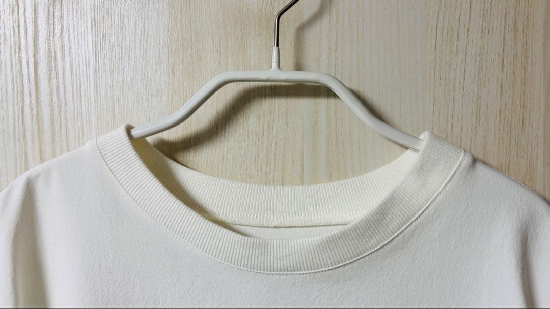 OUR ハリ感素材のチュニック丈プルオーバー