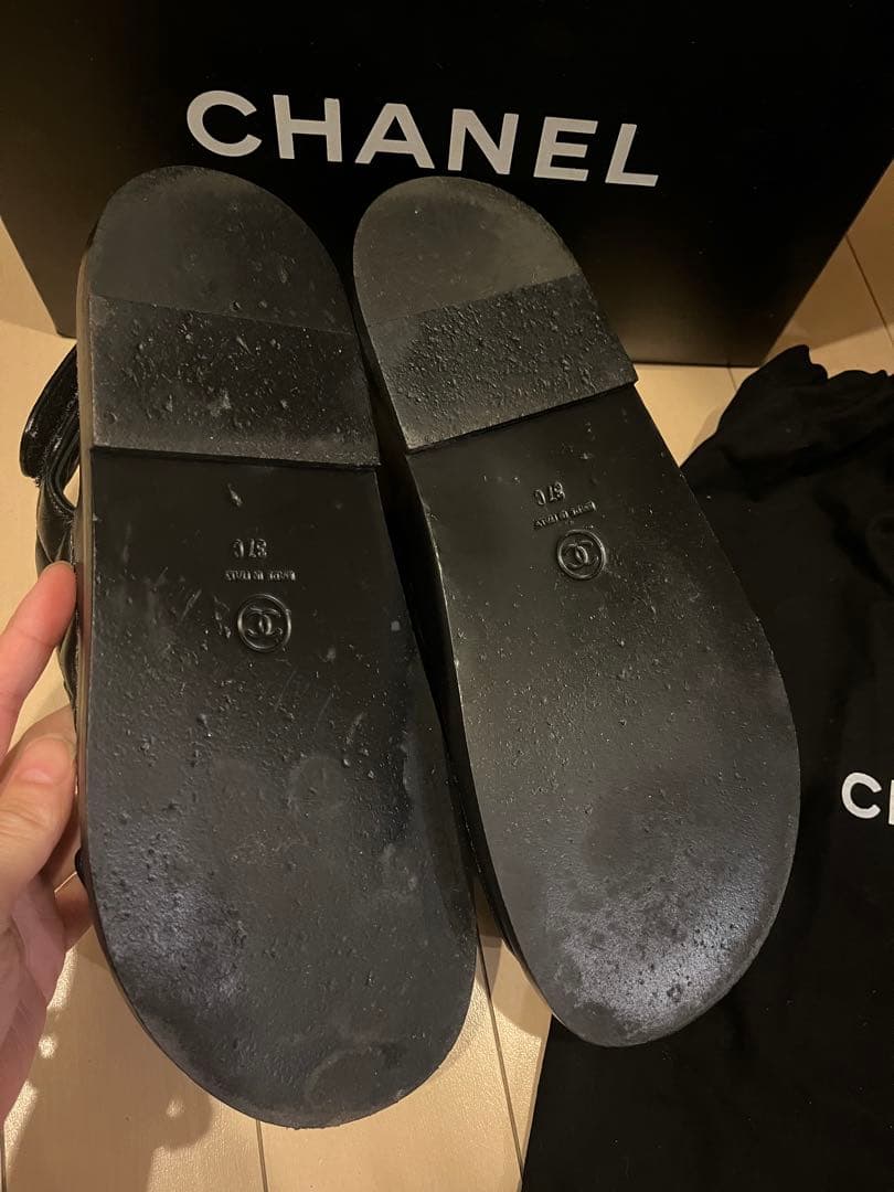 極美品　CHANEL ラムスキン　ブラック スポーツサンダル　マトラッセ　37