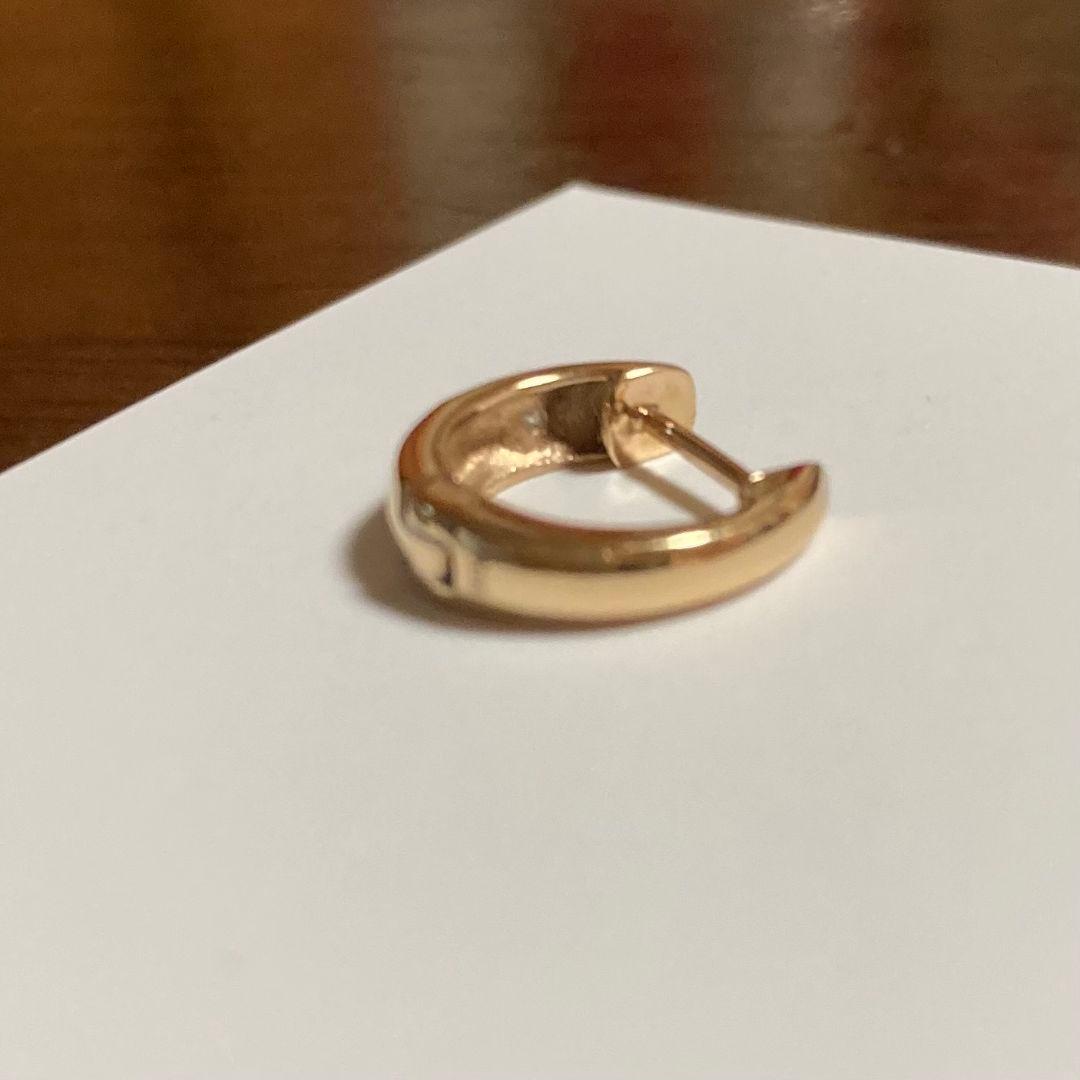 K18ピンクゴールド中折れ式ダイヤフープピアス