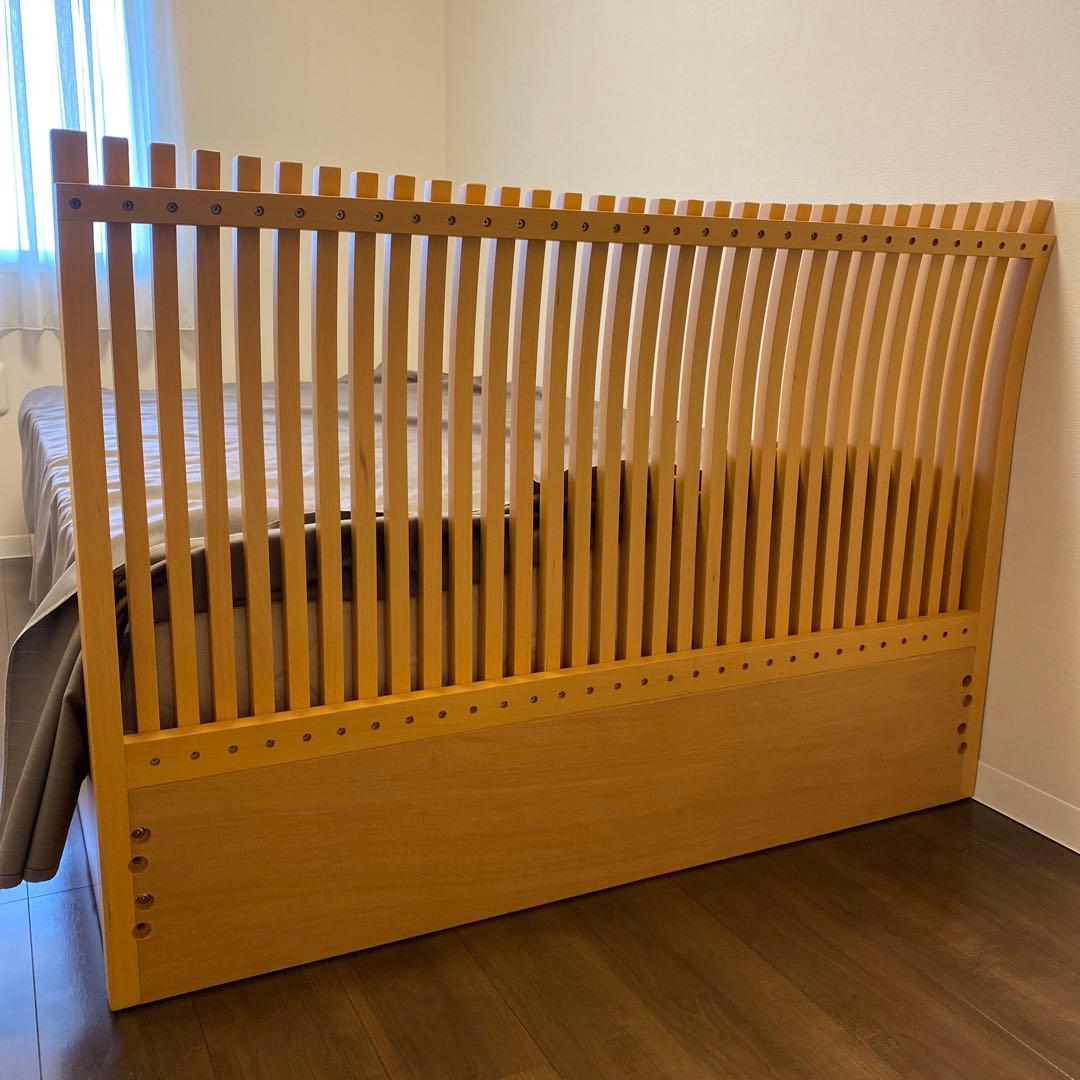 新品未使用　IDC大塚家具 セミダブルベッド