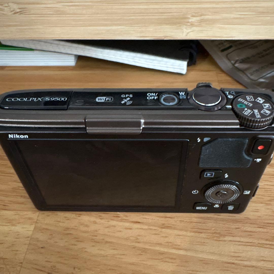 Nikon COOLPIX S9500 22倍ズーム