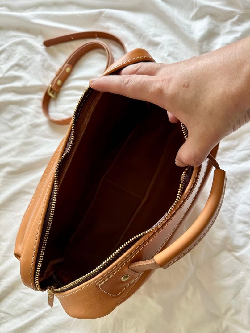 【新品未使用】HERZ　ヘルツレザーバッグ