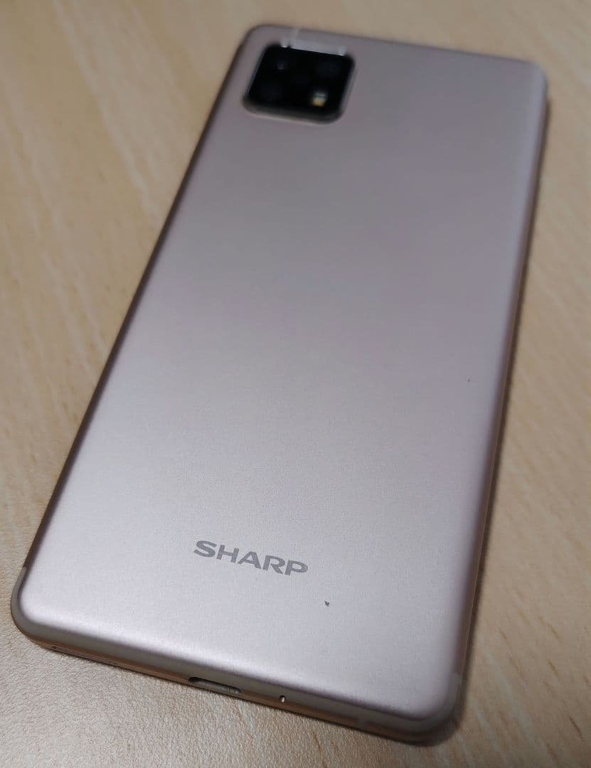 SHARP AQUOS sense4 SH-M04ライトカッパー 箱・充電器付き