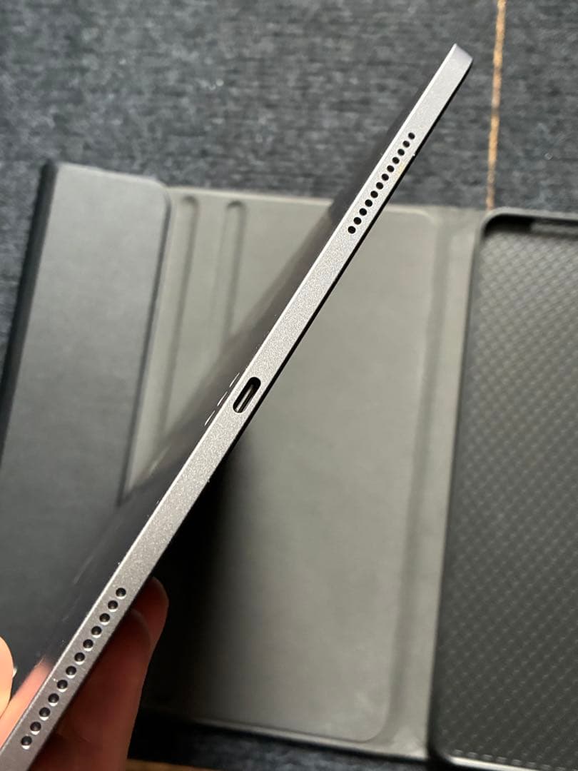 3月まで出品　新品未使用級　　iPad Air 13インチ 256GB