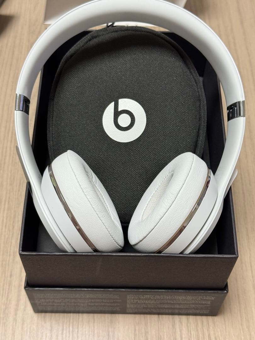 【即購入OK】beats solo3 wireless シルバー