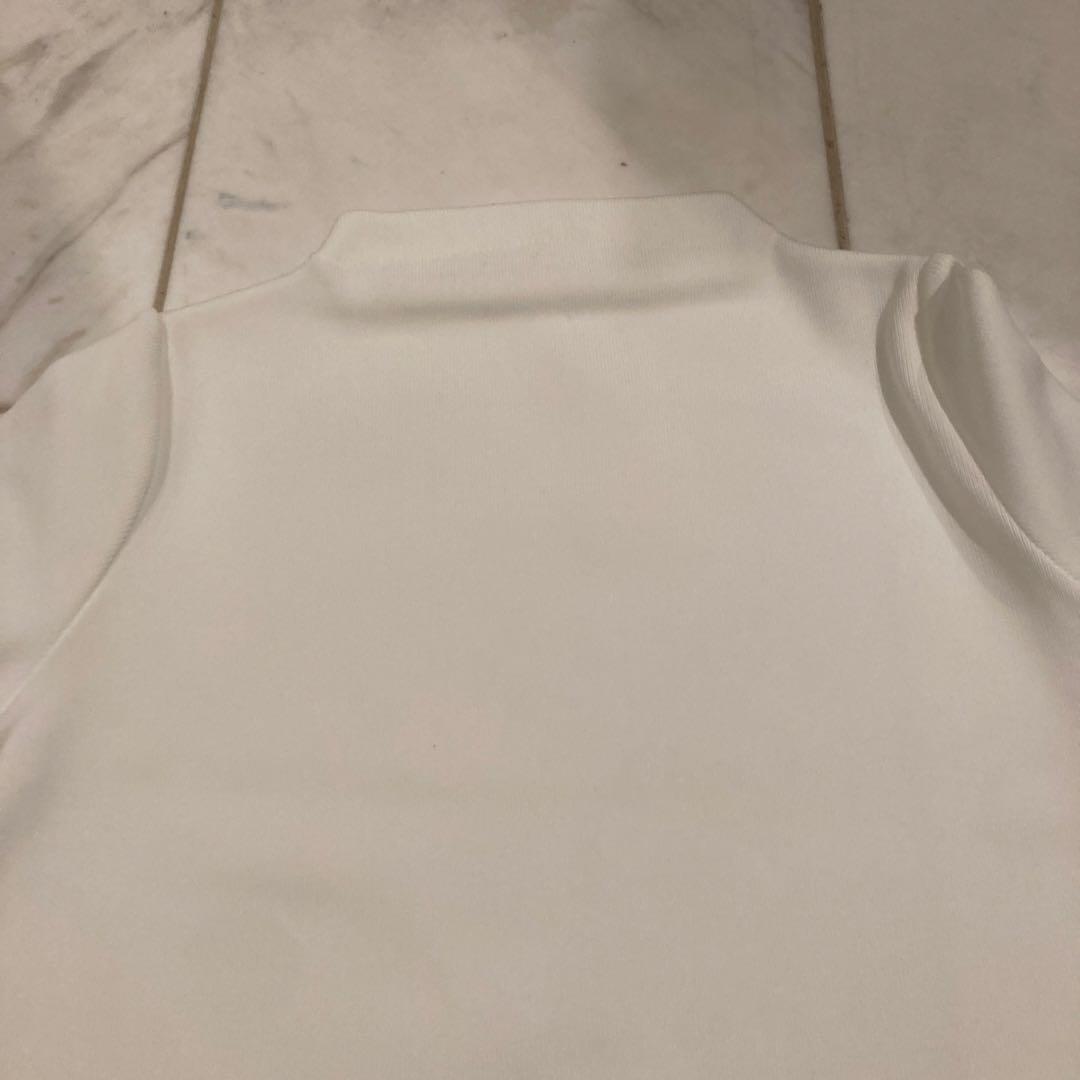 maison de dolce メゾンドドルチェ　袖サテンフレア　白トップス