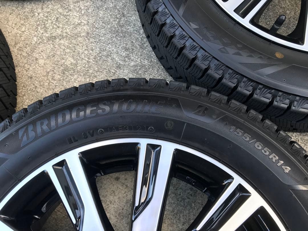 【送料無料】希少美品バリ山 ダイハツ純正14インチスタッドレス155/65R14