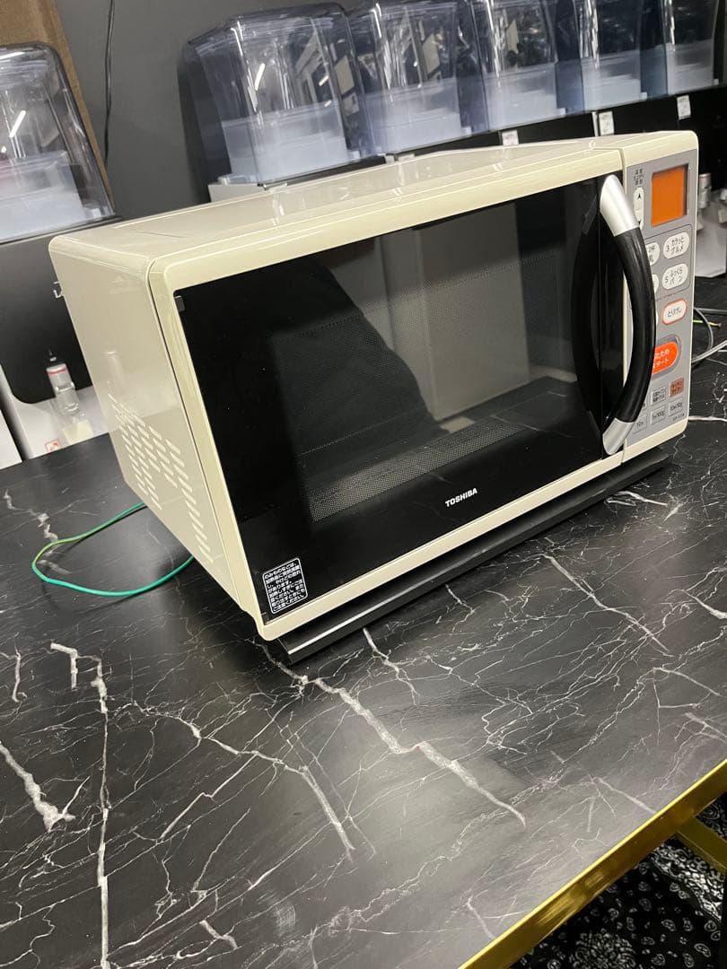 TOSHIBA（東芝）電子レンジ ER-YJ3A（W）2012年製