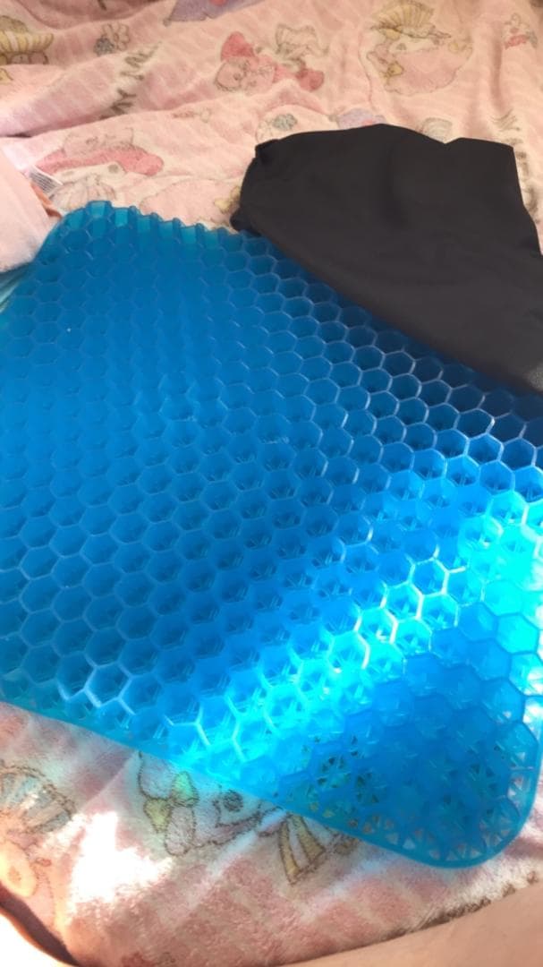 40×37×6cm 極厚ゲルクッション