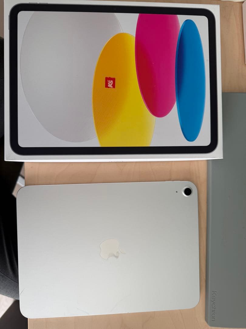 Apple iPad 第11世代　A16 10.9インチ シルバー 本体