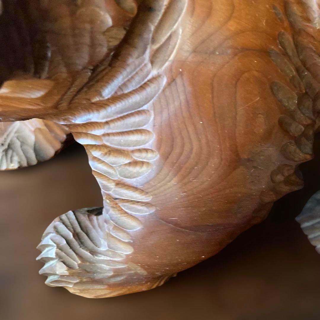 木製クマ彫刻 手彫り インテリア　作家もの　哲也作　台座立札あり　吼え熊　毛彫り