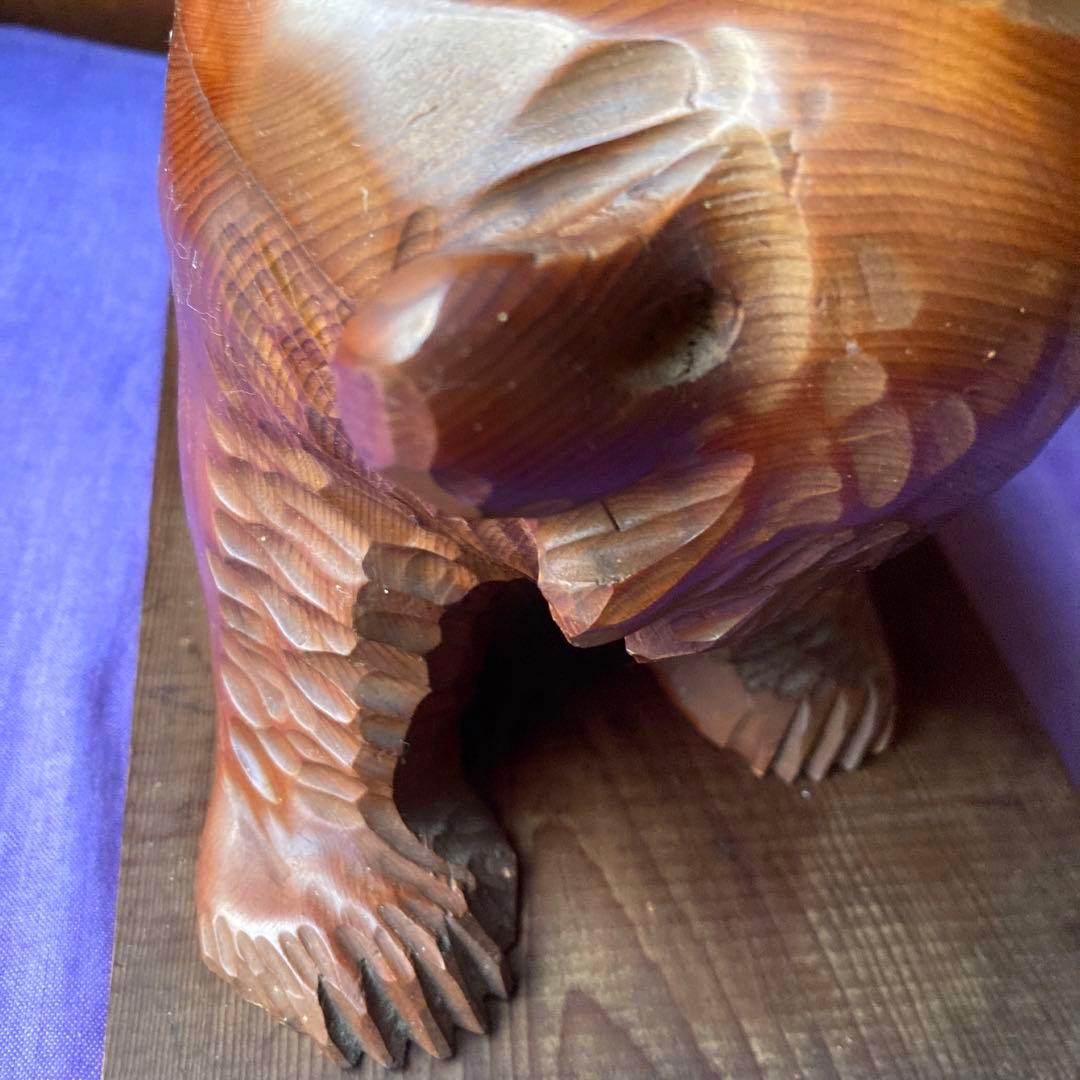 木製クマ彫刻 手彫り インテリア　作家もの　哲也作　台座立札あり　吼え熊　毛彫り