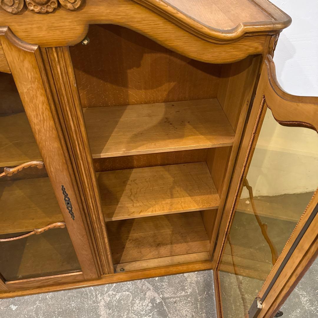 akbヴィンテージ　キャビネット　ショーケース