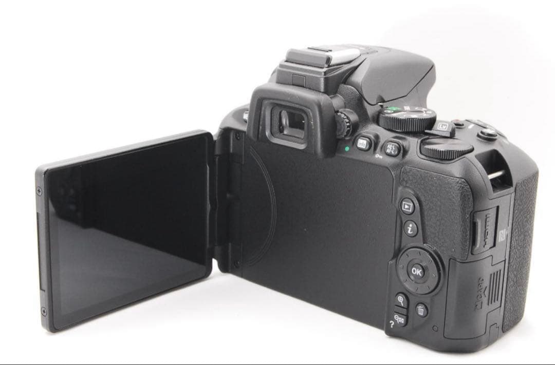 ✨スマホ転送！タッチパネル✨ Nikon D5600 ニコン 一眼レフ カメラ