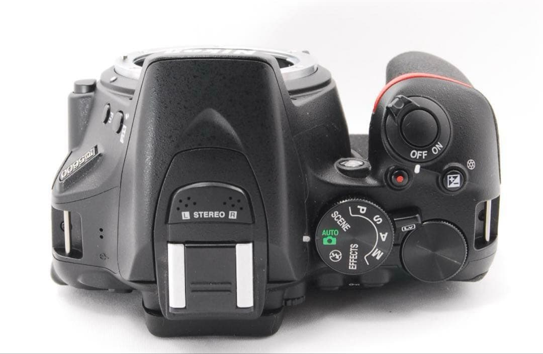 ✨スマホ転送！タッチパネル✨ Nikon D5600 ニコン 一眼レフ カメラ