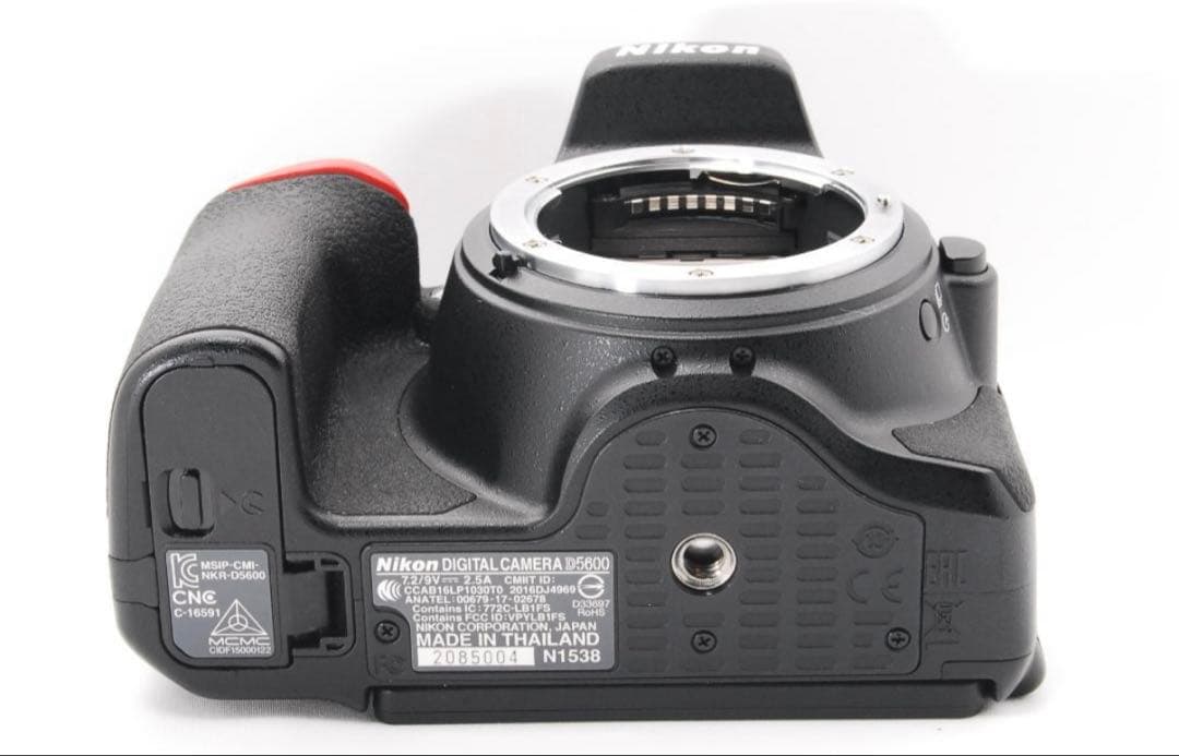 ✨スマホ転送！タッチパネル✨ Nikon D5600 ニコン 一眼レフ カメラ